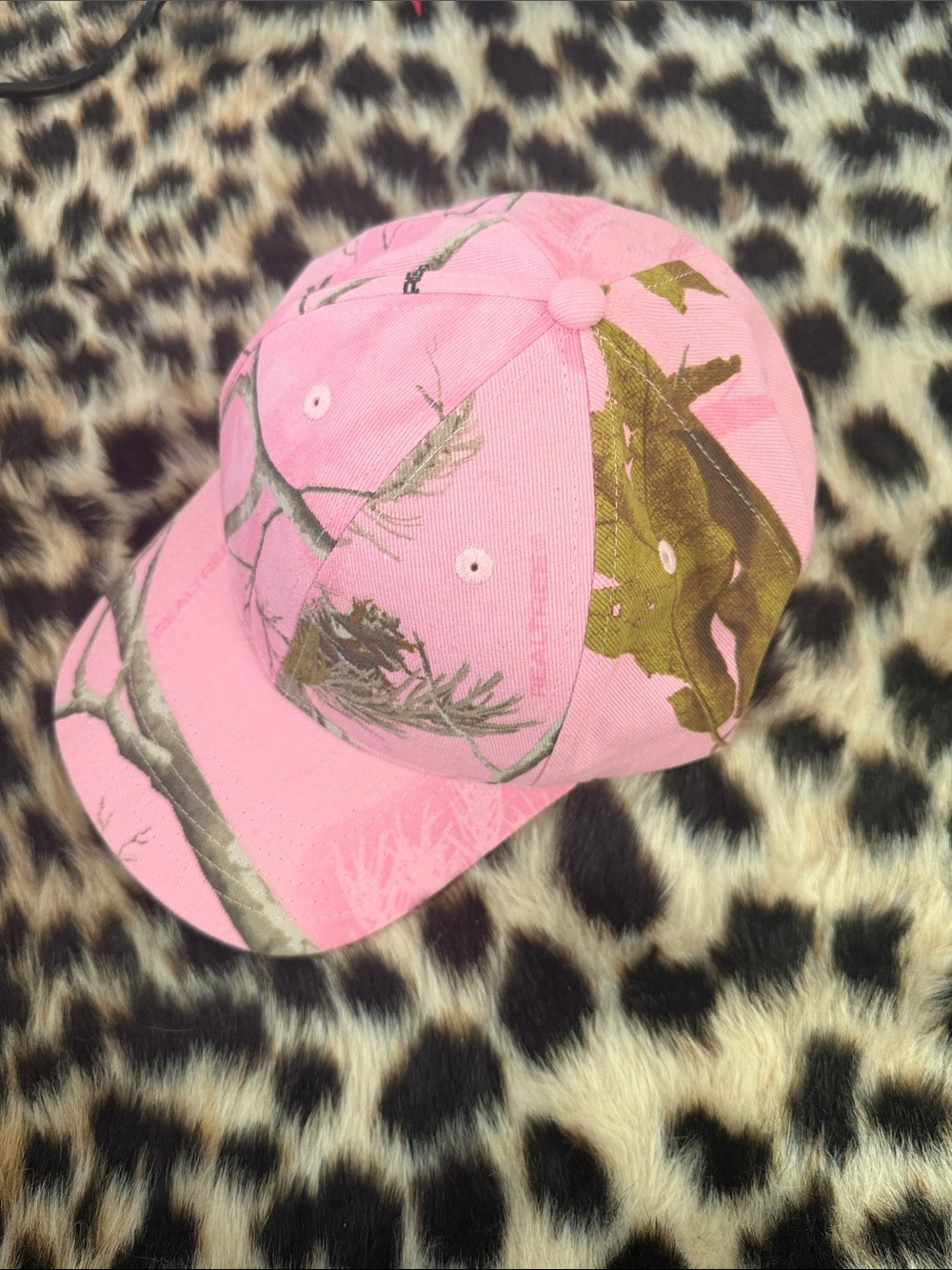 Pink Real Tree Hat - Picture 3 of 8